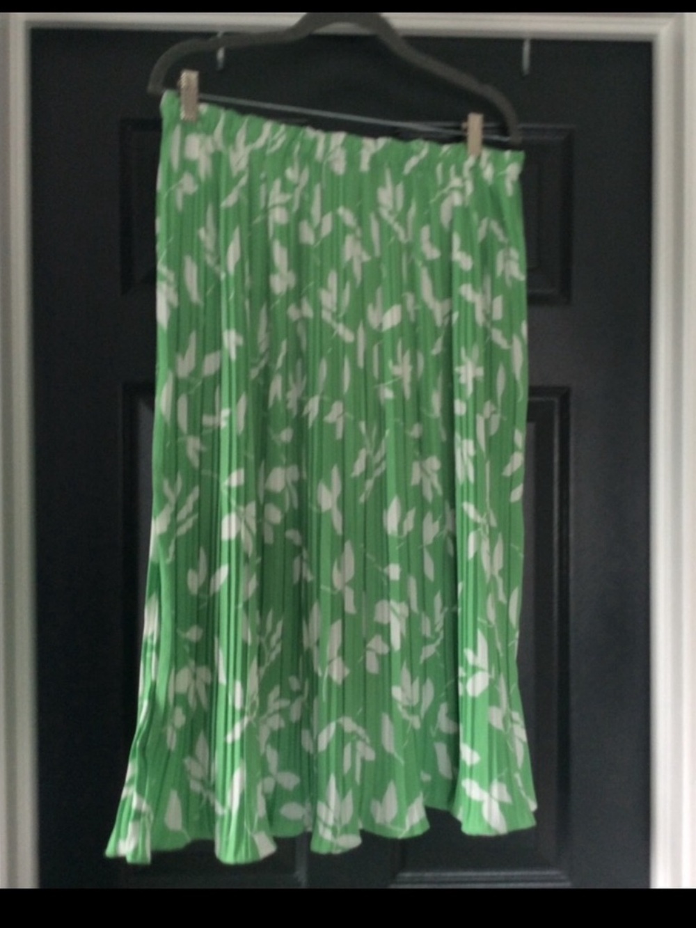 NWOT Alice Blue Pleated Midi Skirt